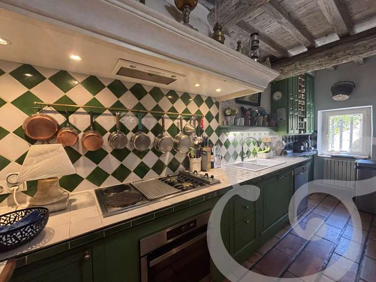 Maison Saint-Étienne-du-Grès - 193m²