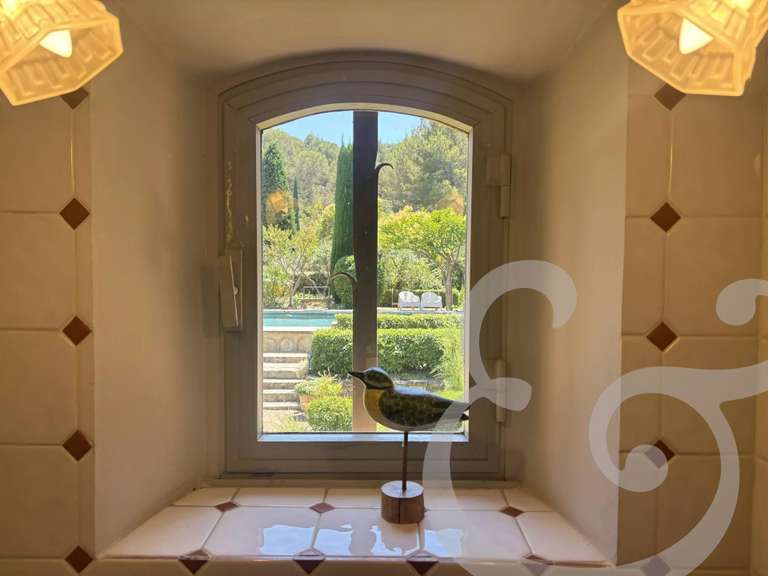 Maison Saint-Étienne-du-Grès - 193m²