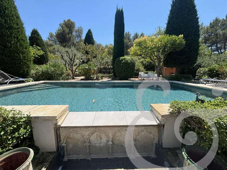 Maison Saint-Étienne-du-Grès - 193m²