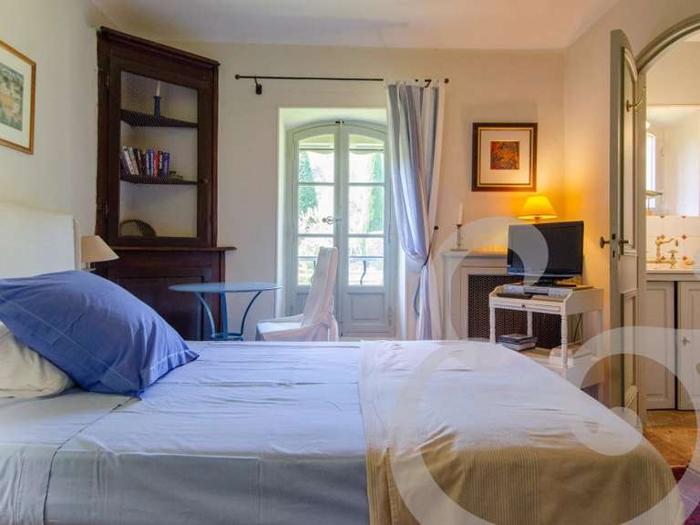 Maison Saint-Étienne-du-Grès - 193m²