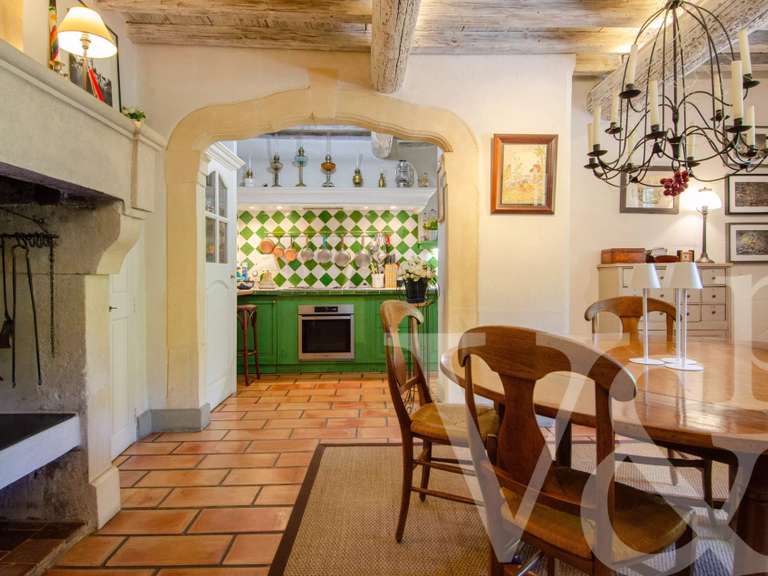 Maison Saint-Étienne-du-Grès - 193m²