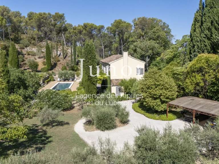 Maison Saint-Étienne-du-Grès - 5 chambres - 275m²