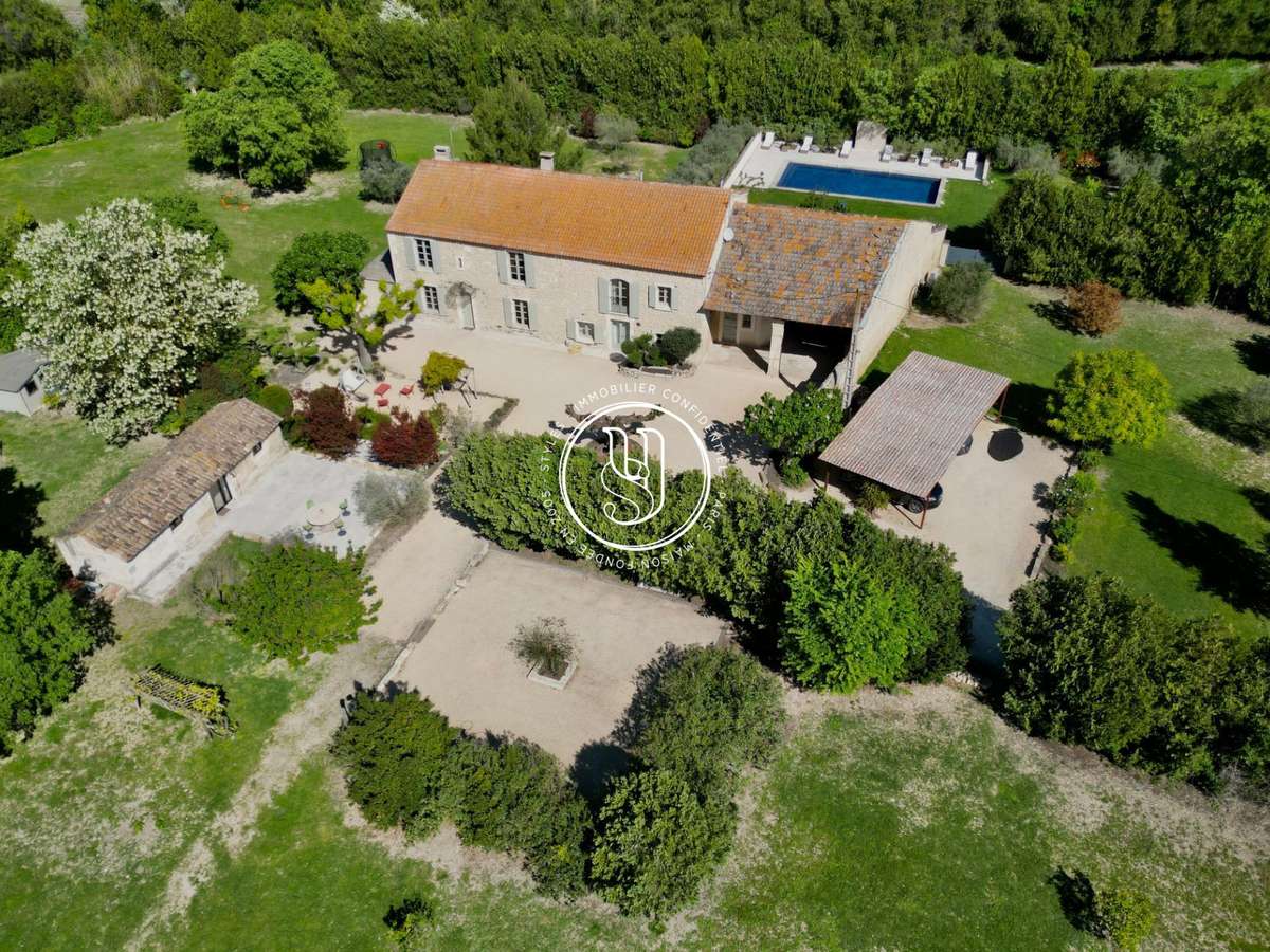 Villa Saint-Étienne-du-Grès