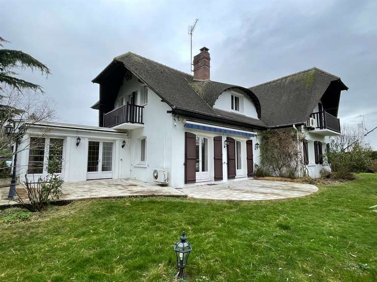 House Saint-Étienne-du-Rouvray - 6 bedrooms - 292m²
