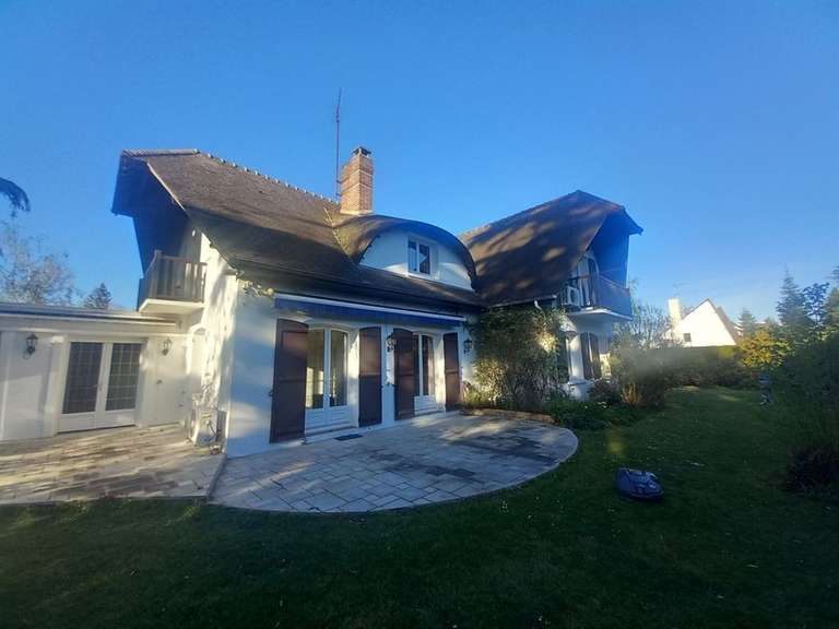 Maison Saint-Étienne-du-Rouvray - 6 chambres - 292m²