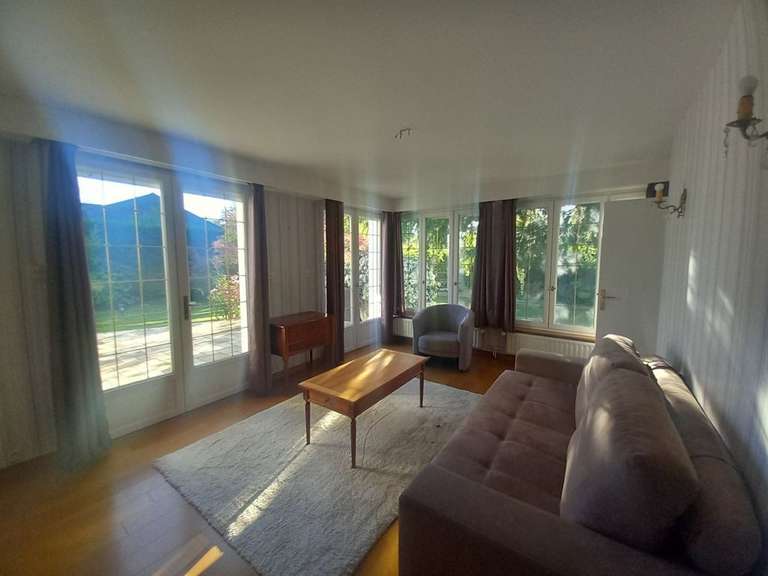 Maison Saint-Étienne-du-Rouvray - 6 chambres - 292m²