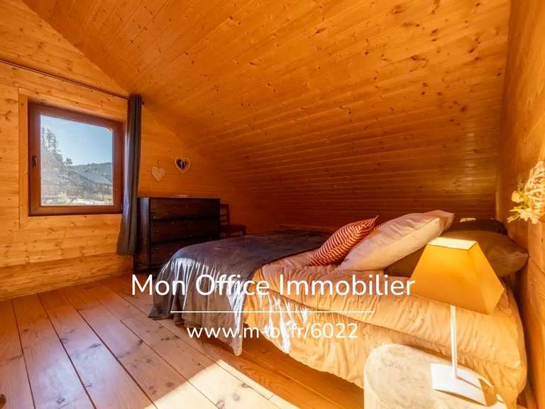 Chalet Saint-Étienne-en-Dévoluy - 5 bedrooms - 150m²