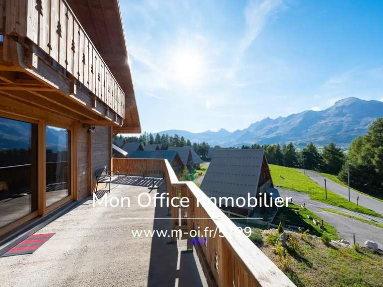 Chalet Saint-Étienne-en-Dévoluy - 4 chambres - 143m²