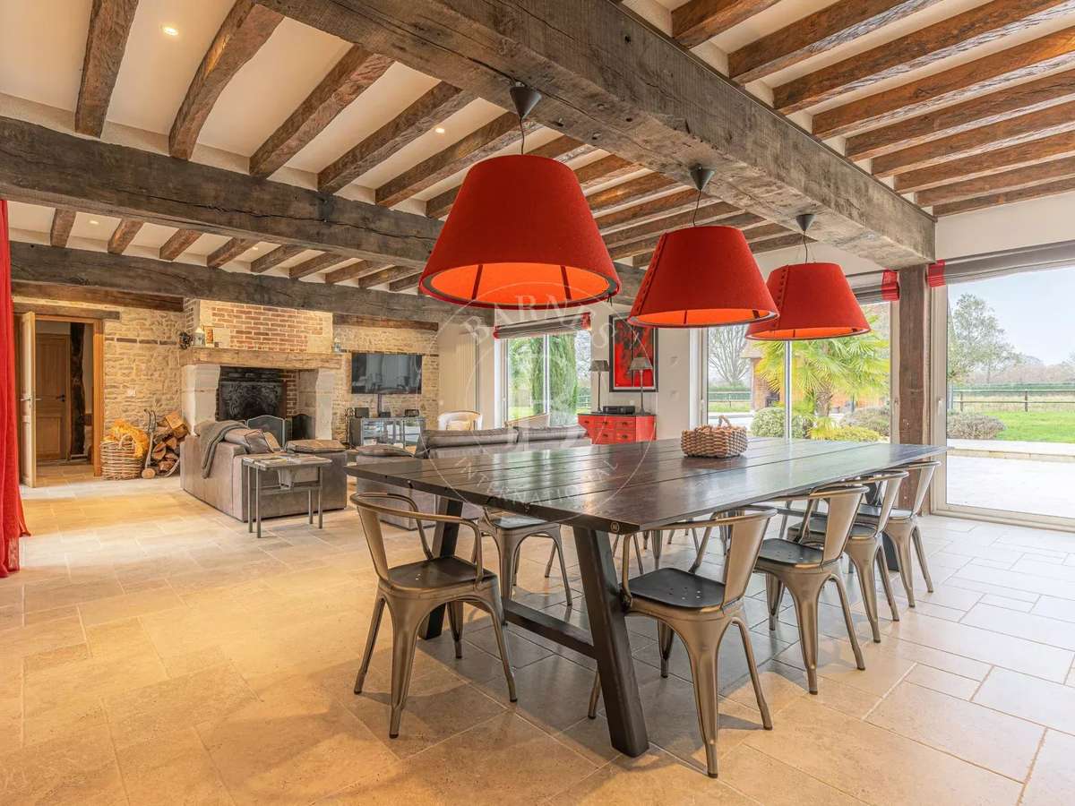 Maison Saint-Étienne-la-Thillaye