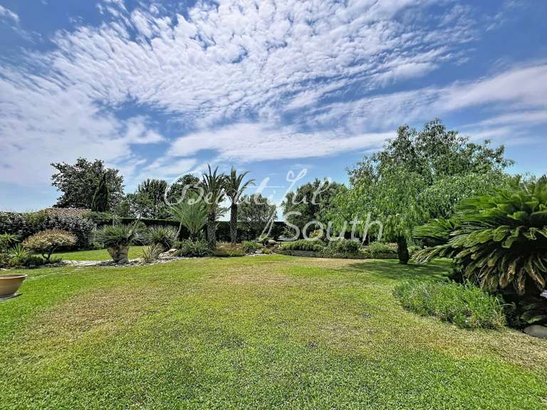Villa Saint-Féliu-d'Avall - 5 chambres - 315m²