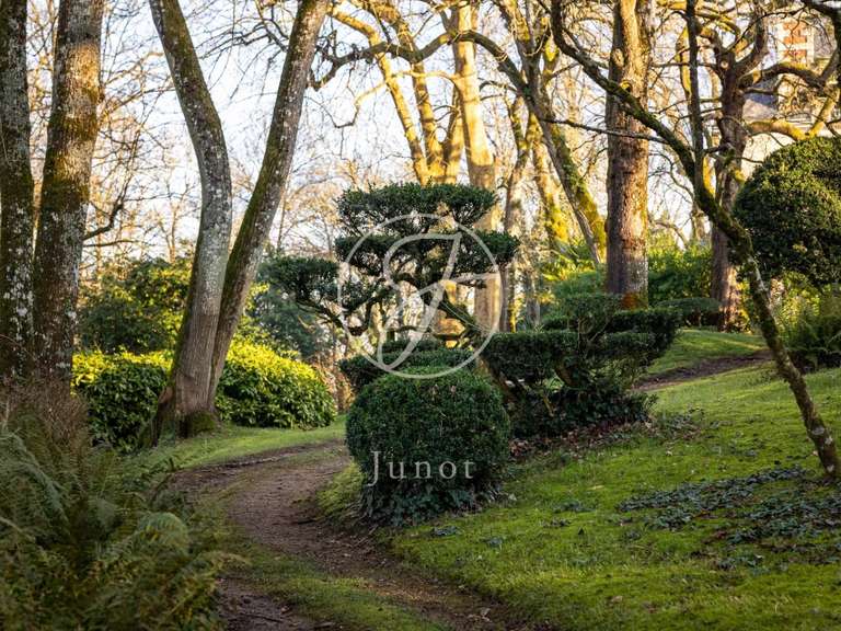 Maison Saint-Fiacre-sur-Maine - 8 chambres - 477m²