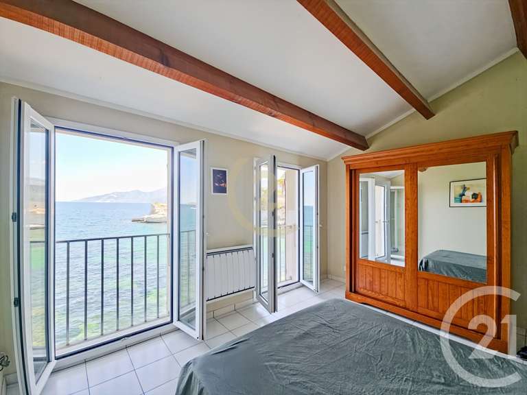 Appartement Saint-Florent - 3 chambres - 13m²