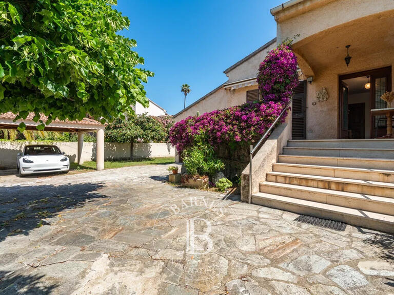 House Saint-Florent - 5 bedrooms - 849m²
