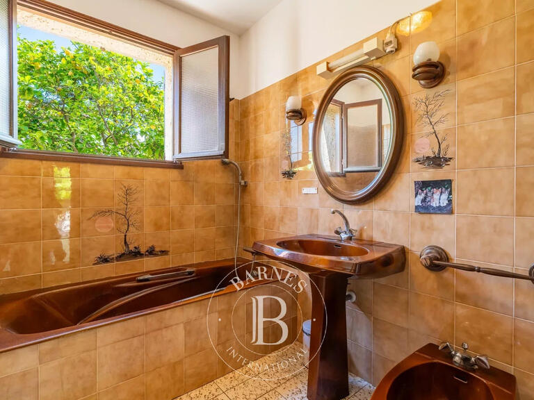 Maison Saint-Florent - 5 chambres - 849m²