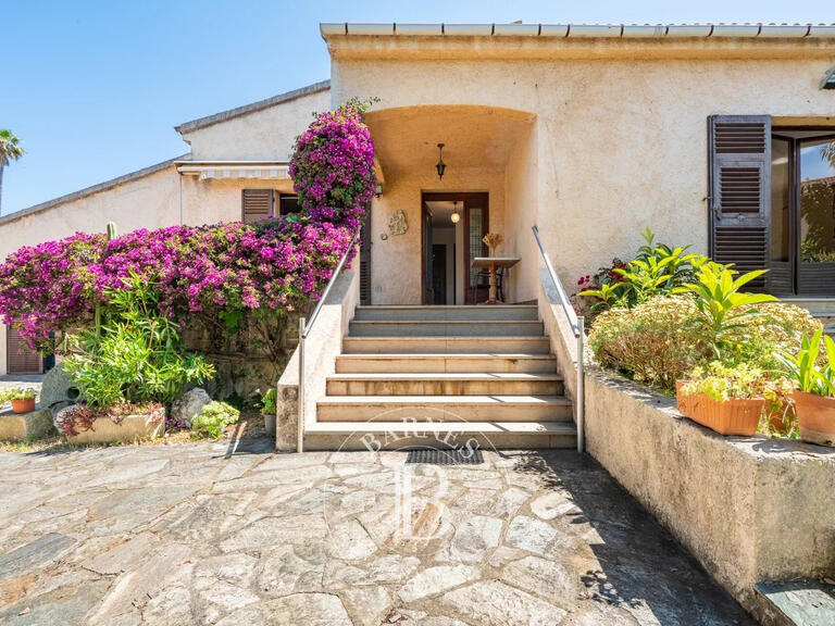 Maison Saint-Florent - 5 chambres - 849m²
