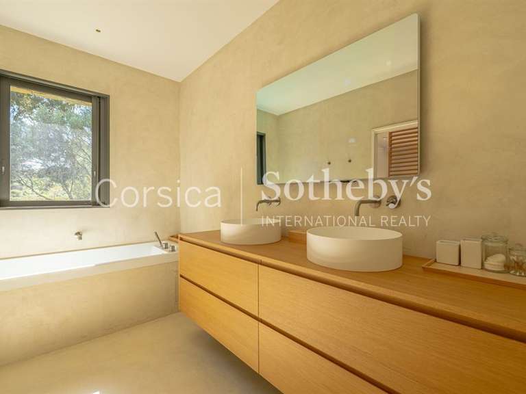 House Saint-Florent - 6 bedrooms - 500m²