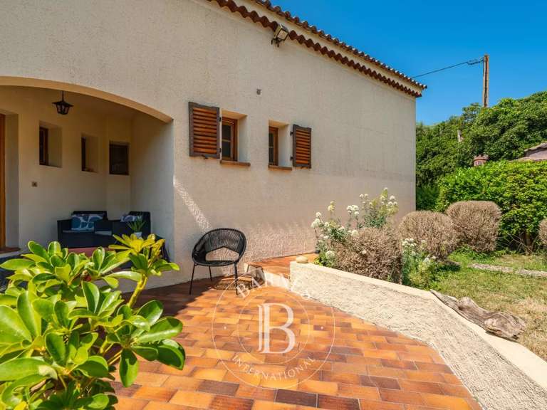 Maison Saint-Florent - 5 chambres - 150m²
