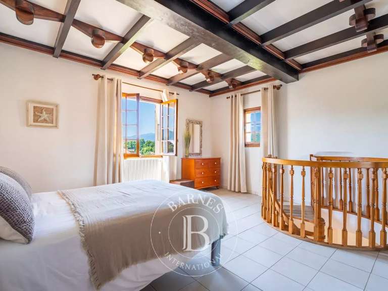 Maison Saint-Florent - 5 chambres - 150m²