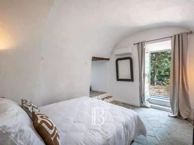 Maison Saint-Florent - 7 chambres - 305m²