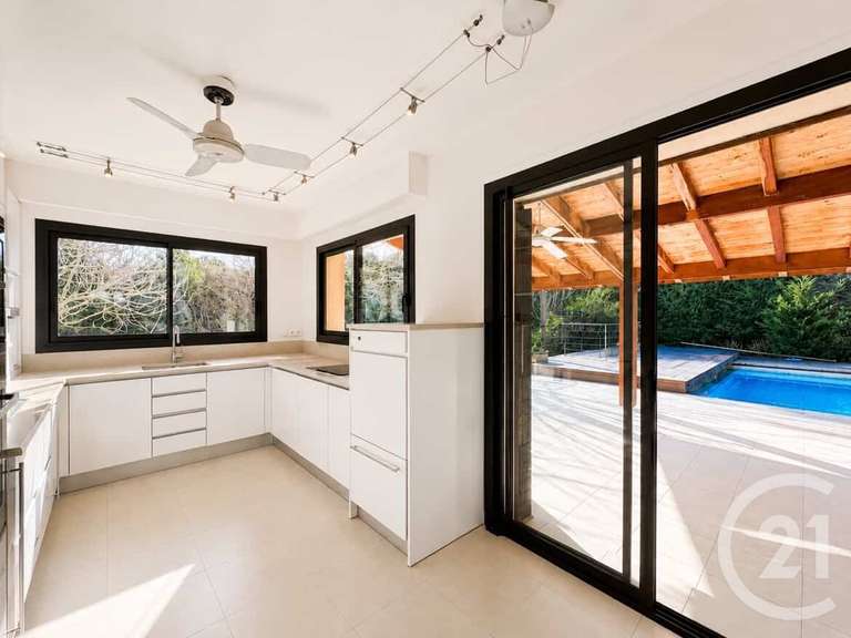 Maison Saint-Florent - 10 chambres - 420m²