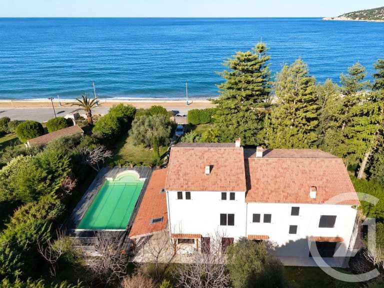 Maison Saint-Florent - 10 chambres - 420m²