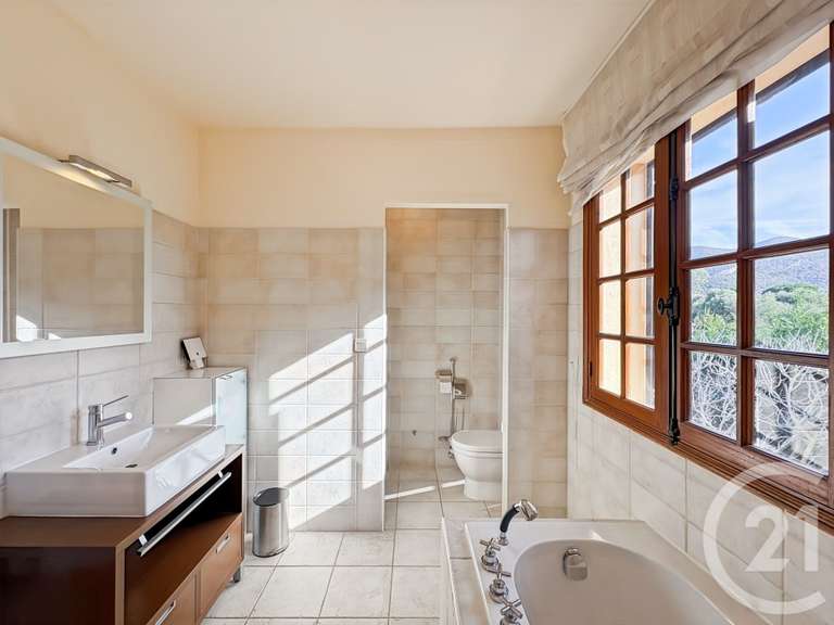 Maison Saint-Florent - 10 chambres - 420m²