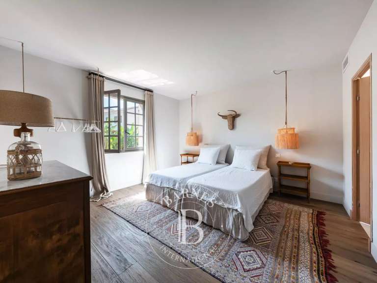 Maison Saint-Florent - 6 chambres - 255m²