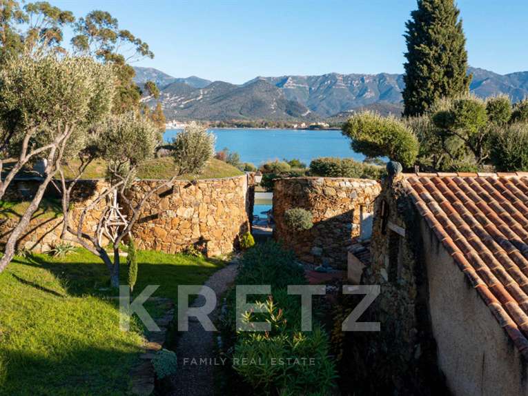 Propriété Saint-Florent - 8 chambres - 600m²