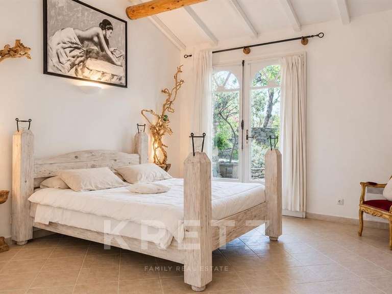 Propriété Saint-Florent - 8 chambres - 600m²