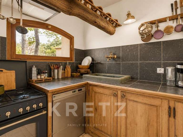 Propriété Saint-Florent - 8 chambres - 600m²