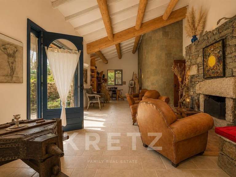 Propriété Saint-Florent - 8 chambres - 600m²