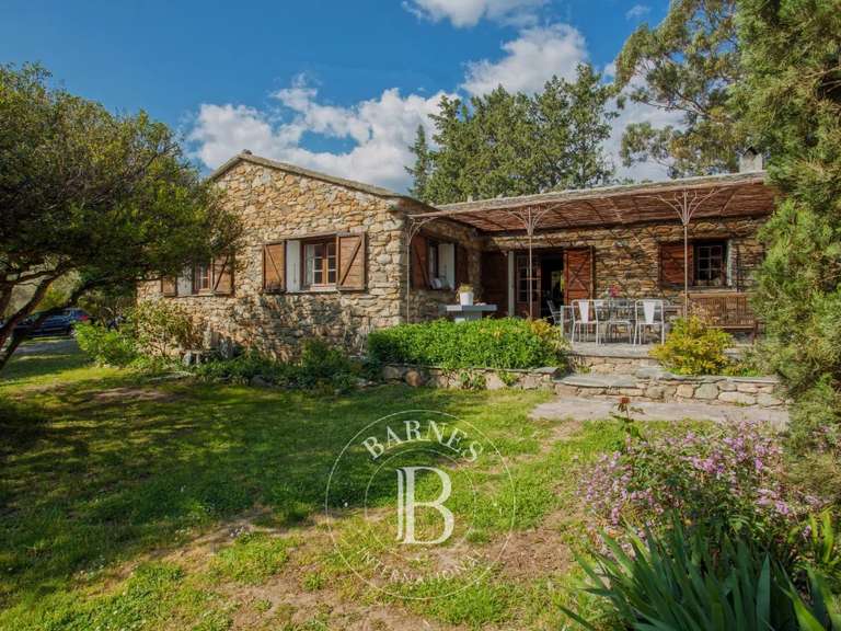 Villa Saint-Florent - 8 chambres - 270m²