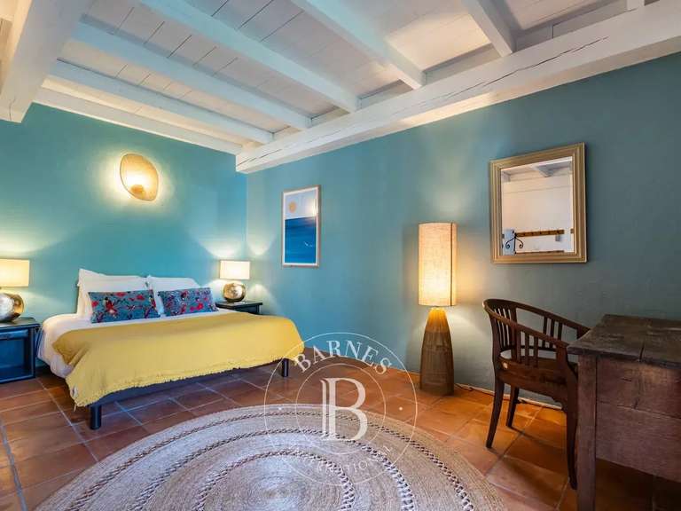 Villa Saint-Florent - 5 chambres - 306m²