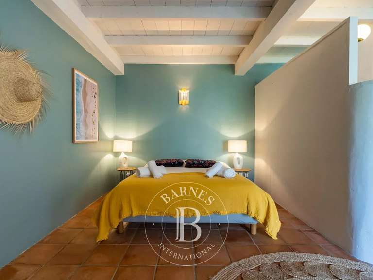 Villa Saint-Florent - 5 chambres - 306m²