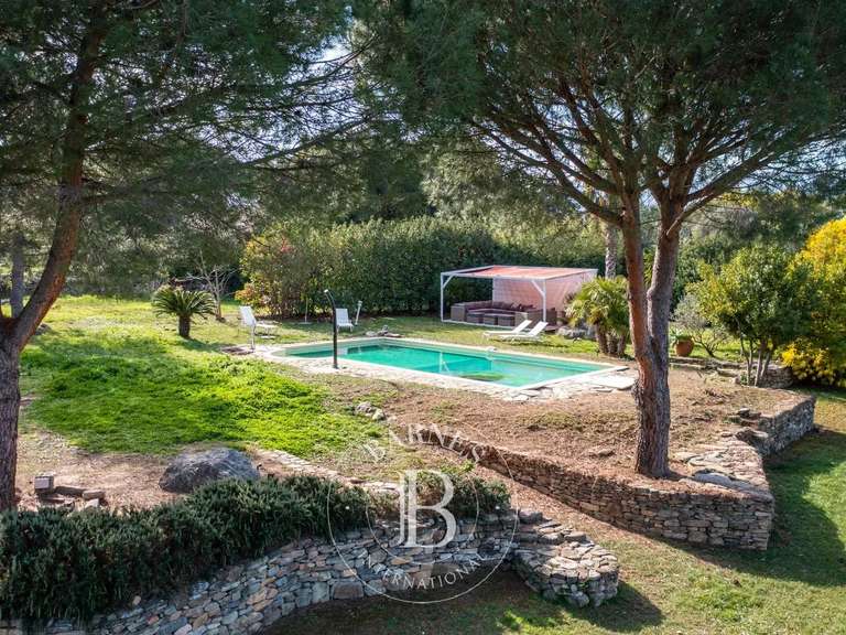 Villa Saint-Florent - 5 chambres - 306m²