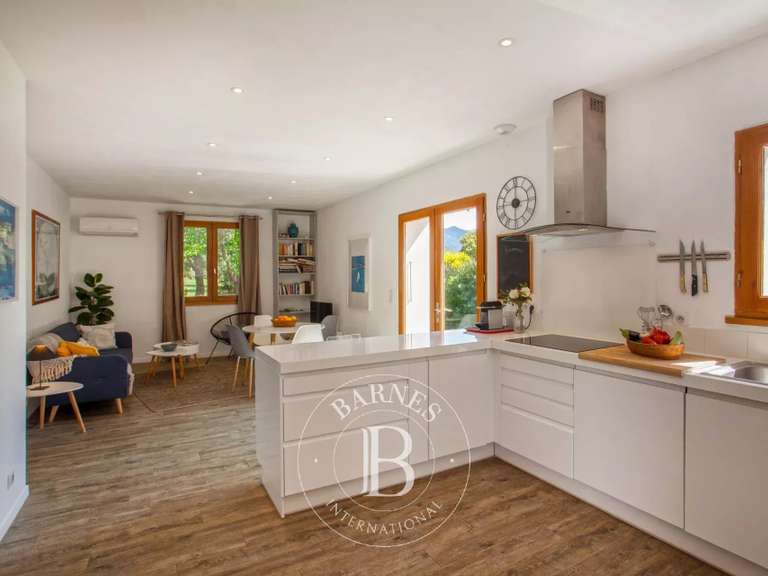 Villa Saint-Florent - 8 chambres - 270m²