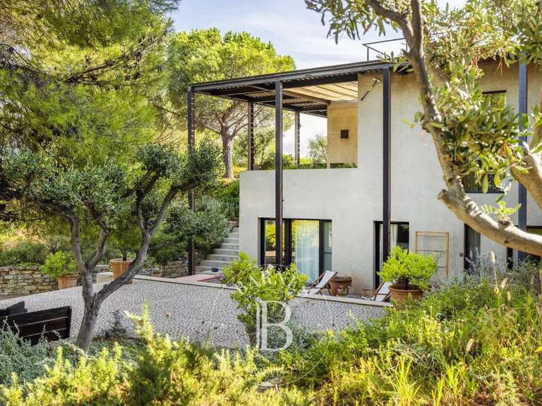 Villa Saint-Florent - 6 chambres - 300m²