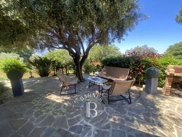 Villa Saint-Florent - 4 chambres - 200m²