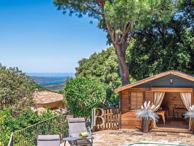 Villa Saint-Florent - 4 chambres - 200m²