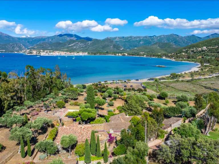 Villa Saint-Florent - 8 chambres - 600m²