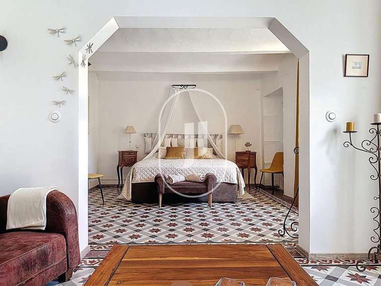 Maison Saint-Florent-sur-Auzonnet - 5 chambres - 375m²