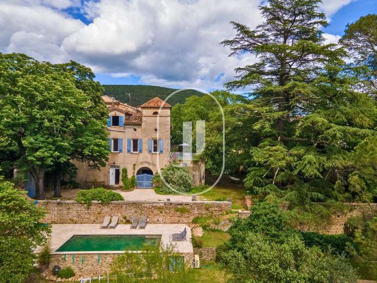 Maison Saint-Florent-sur-Auzonnet - 5 chambres - 375m²