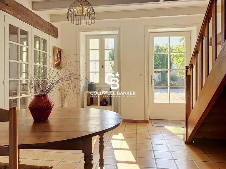 House Saint-Fort-sur-le-Né - 4 bedrooms - 379m²