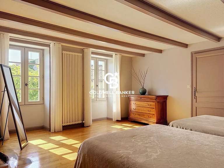 House Saint-Fort-sur-le-Né - 4 bedrooms - 379m²