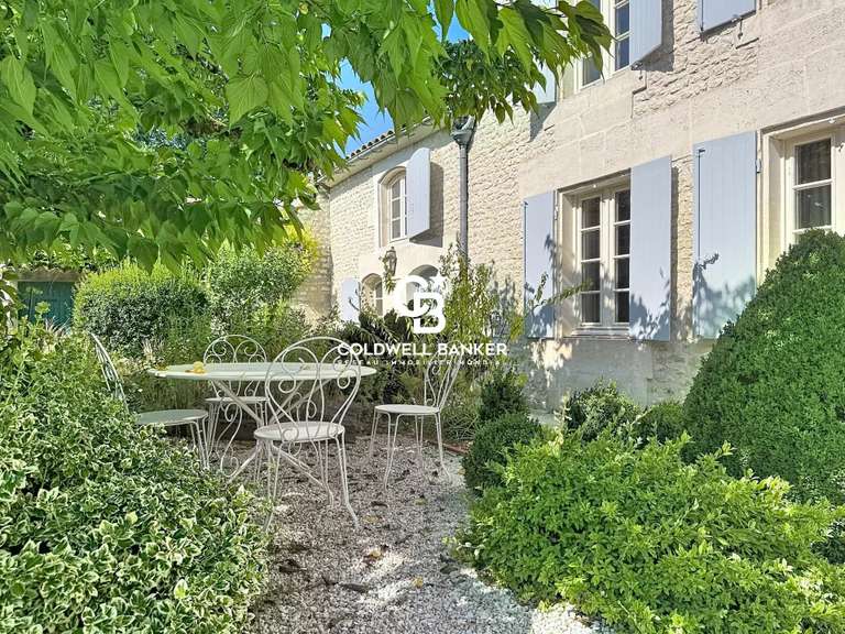 House Saint-Fort-sur-le-Né - 4 bedrooms - 379m²