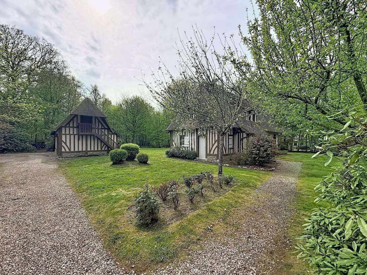 House Saint-Gatien-des-Bois
