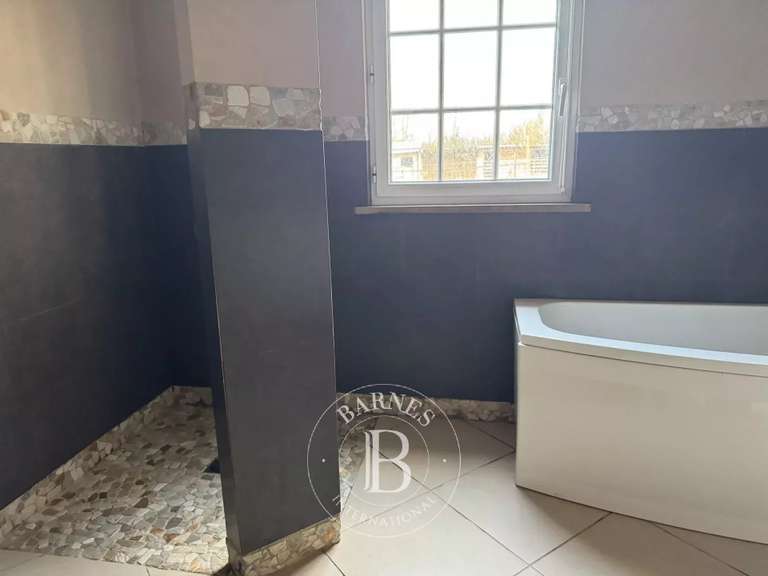 Maison Saint-Gatien-des-Bois - 6 chambres - 211m²