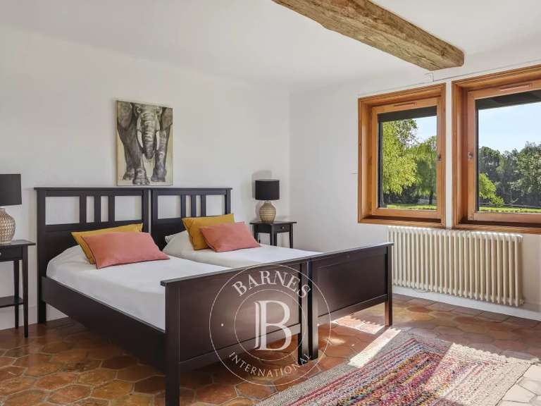 Maison Saint-Gatien-des-Bois - 5 chambres - 300m²