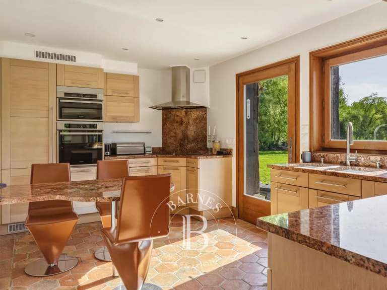 Maison Saint-Gatien-des-Bois - 5 chambres - 300m²