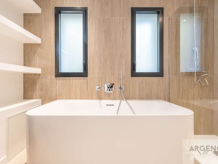 Maison Saint-Gély-du-Fesc - 4 chambres - 220m²